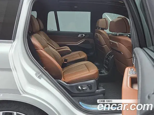BMW X7 2025 — Photo 1/20
