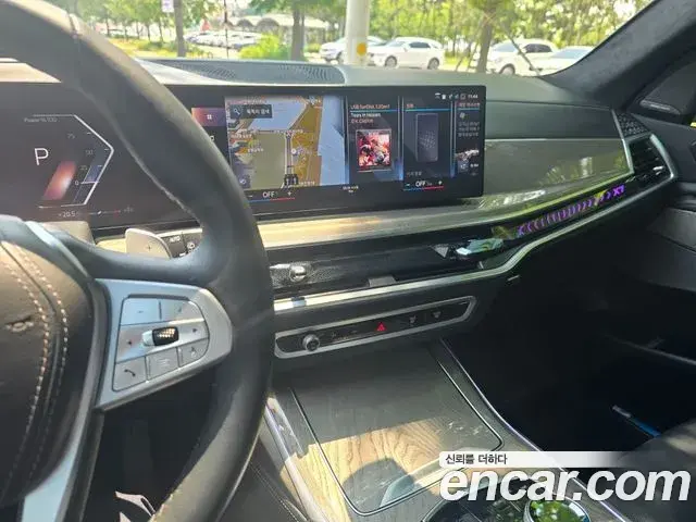 BMW X7 2023 — ფოტო 6/20