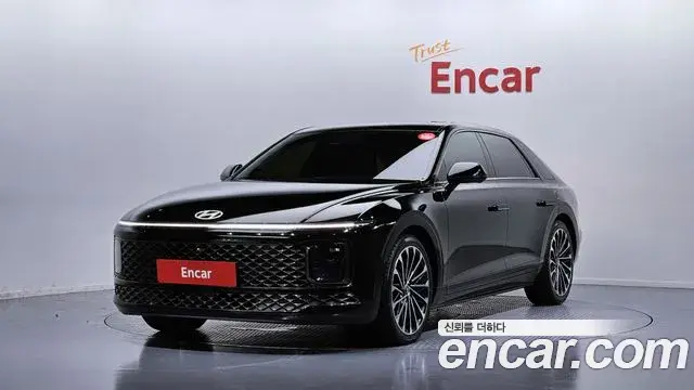Hyundai Grandeur Hybrid 2023 — Photo 8/37