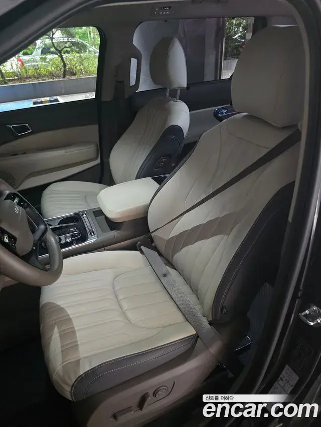 Kia Carnival 2025 — Photo 11/12
