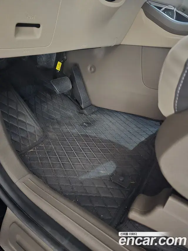 Kia Carnival 2025 — Photo 1/12