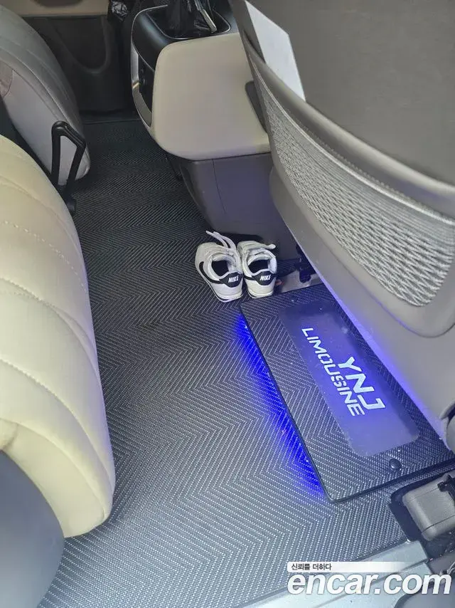 Kia Carnival 2025 — Photo 6/12