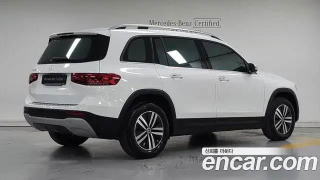 Mercedes-Benz GLB-Class 2021 — ფოტო 10/17