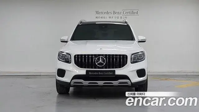 Mercedes-Benz GLB-Class 2021 — ფოტო 5/17