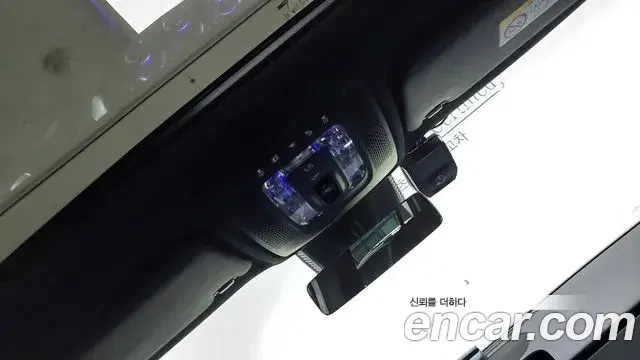 Mercedes-Benz GLB-Class 2021 — ფოტო 4/17