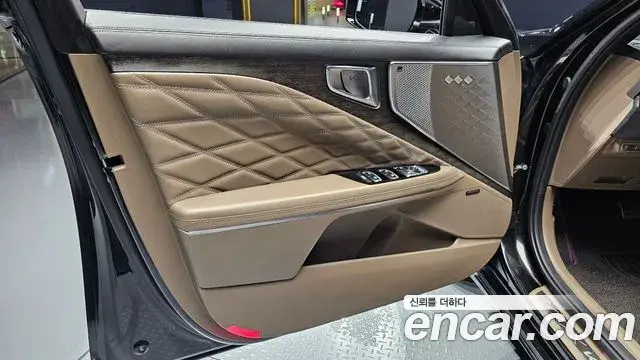 Kia K8 2023 — ფოტო 15/35