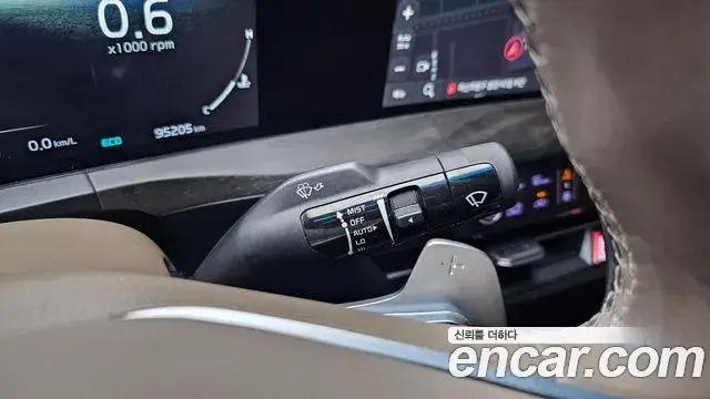 Kia K8 2023 — ფოტო 23/35