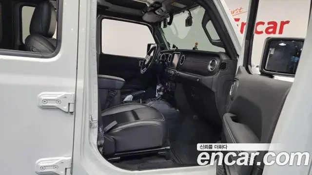 Jeep Wrangler 2022 — Şəkil 2/20