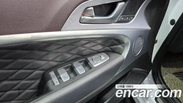 Genesis G70 2018 — ფოტო 15/31