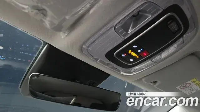Hyundai Kona 2023 — Фото 19/20