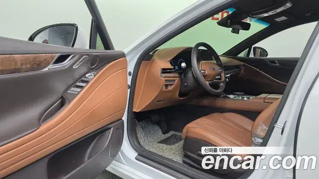 Genesis G80 2022 — ფოტო 13/33