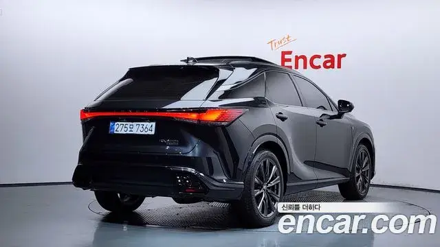 Lexus RX500h 2024 — Şəkil 19/36