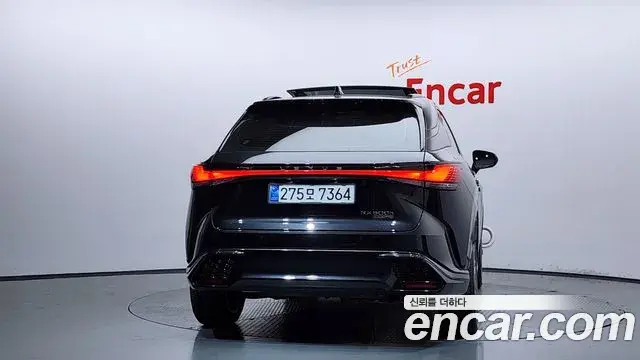 Lexus RX500h 2024 — Şəkil 15/36