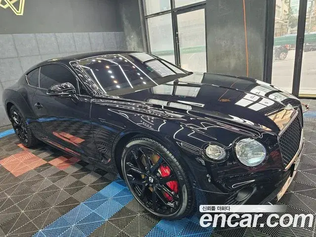Bentley Continental GT 2023 — ფოტო 11/20