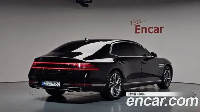 Genesis G90 2022 — Photo 7/20