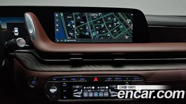 Genesis G90 2022 — Photo 17/20