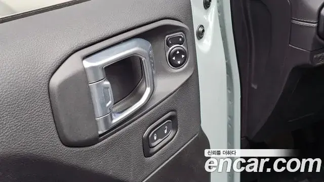 Jeep Wrangler 2024 — Şəkil 19/31