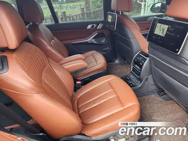 BMW X7 2021 — Şəkil 17/20