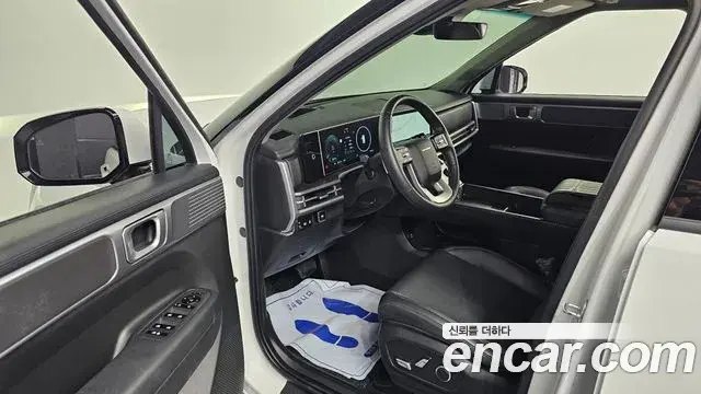 Hyundai Santa Fe 2024 — ფოტო 20/32
