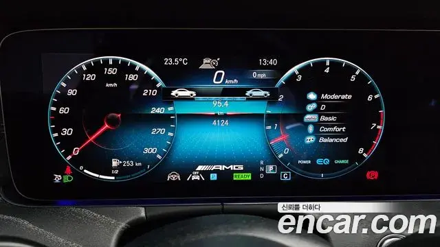 Mercedes-Benz AMG GT 2023 — Фото 8/20