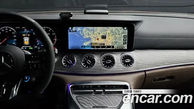 Mercedes-Benz AMG GT 2023 — Фото 15/20
