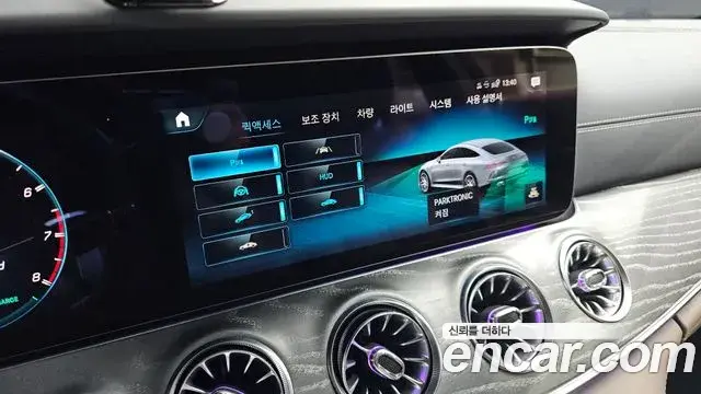 Mercedes-Benz AMG GT 2023 — Фото 17/20