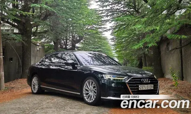 Audi A8 2020 — Фото 9/20