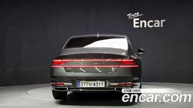 Genesis G90 2022 — Şəkil 25/31