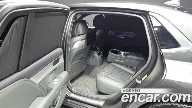 Genesis G90 2022 — Şəkil 27/31