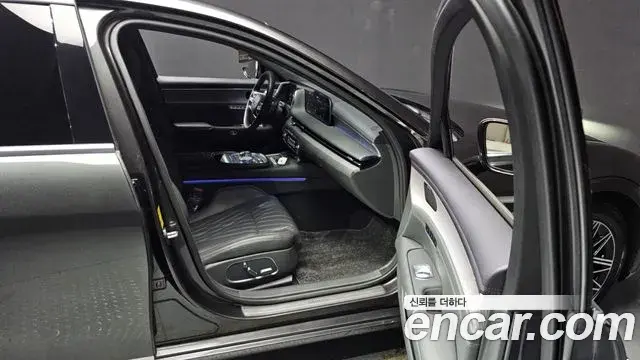 Genesis G90 2022 — Şəkil 12/31