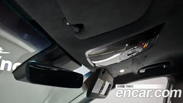 Genesis G90 2022 — Şəkil 9/31