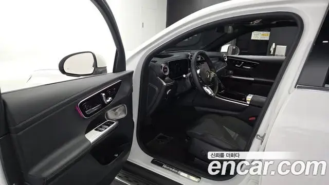 Mercedes-Benz GLC-Class 2025 — Фото 10/20