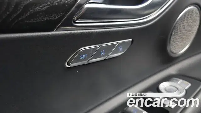 Genesis GV80 2020 — ფოტო 38/39