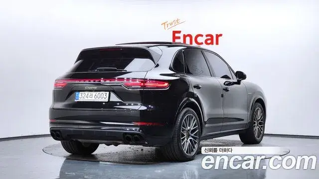 Porsche Cayenne 2023 — Şəkil 8/37
