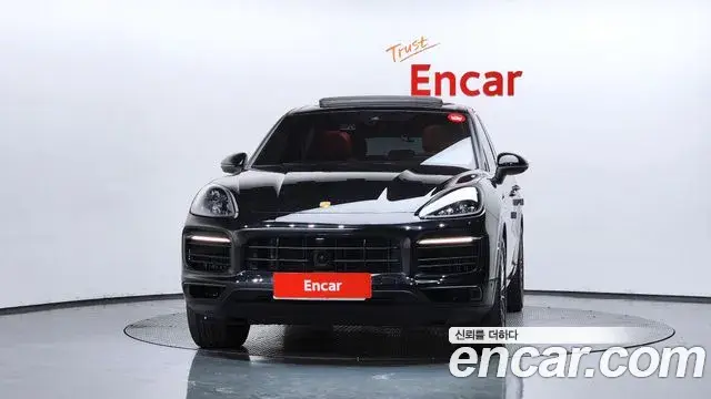 Porsche Cayenne 2023 — Şəkil 11/37