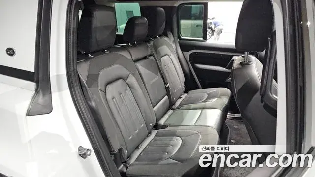 Land Rover Defender 2020 — Şəkil 9/35
