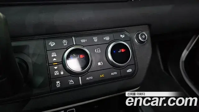 Land Rover Defender 2020 — Şəkil 29/35