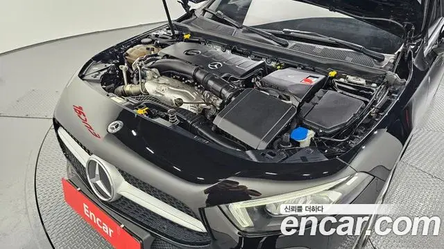 Mercedes-Benz A-Class 2020 — Фото 6/20