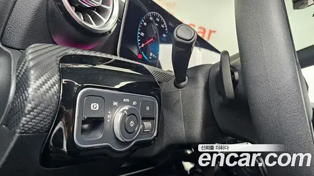 Mercedes-Benz A-Class 2020 — Photo 7/30