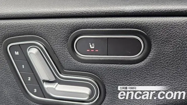 Mercedes-Benz A-Class 2020 — Photo 13/30