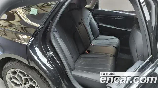 Genesis G80 2022 — ფოტო 2/30