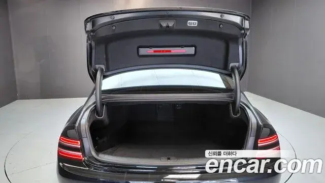 Genesis G80 2022 — ფოტო 20/30