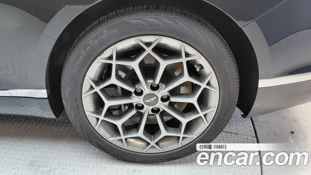 Genesis G80 2022 — ფოტო 24/30