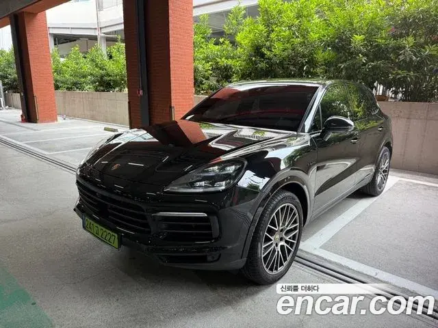 Porsche Cayenne 2023 — Şəkil 10/17