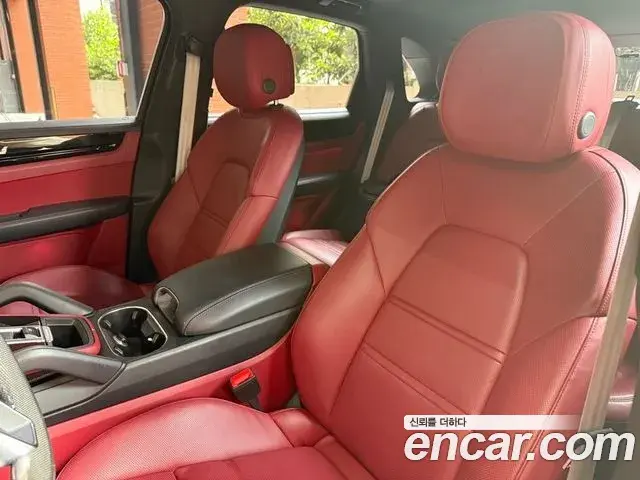 Porsche Cayenne 2023 — Şəkil 8/17