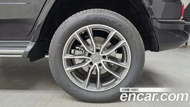 Mercedes-Benz G-Class 2025 — ფოტო 8/30