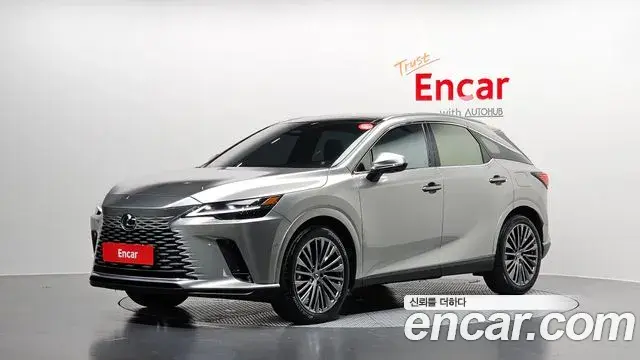 Lexus RX350h 2023 — Photo 29/31