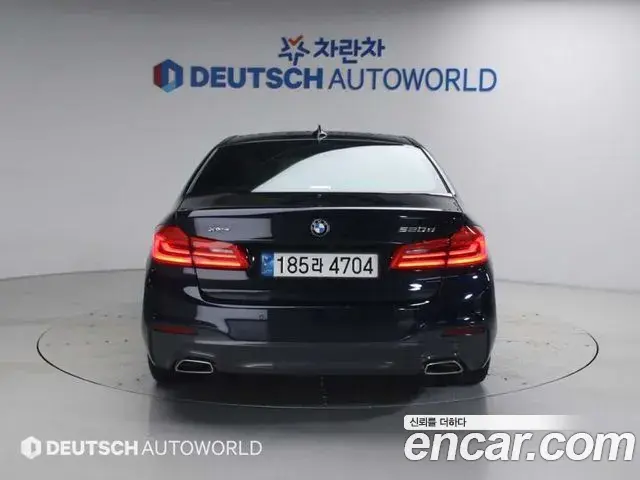 BMW 5 Series 2020 — ფოტო 7/20