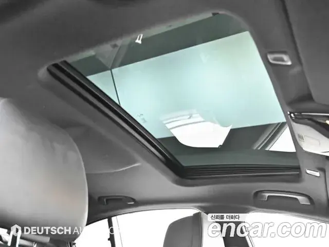 BMW 5 Series 2020 — ფოტო 2/20