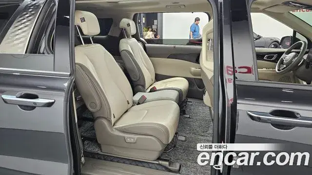 Kia Carnival 2024 — Фото 11/20